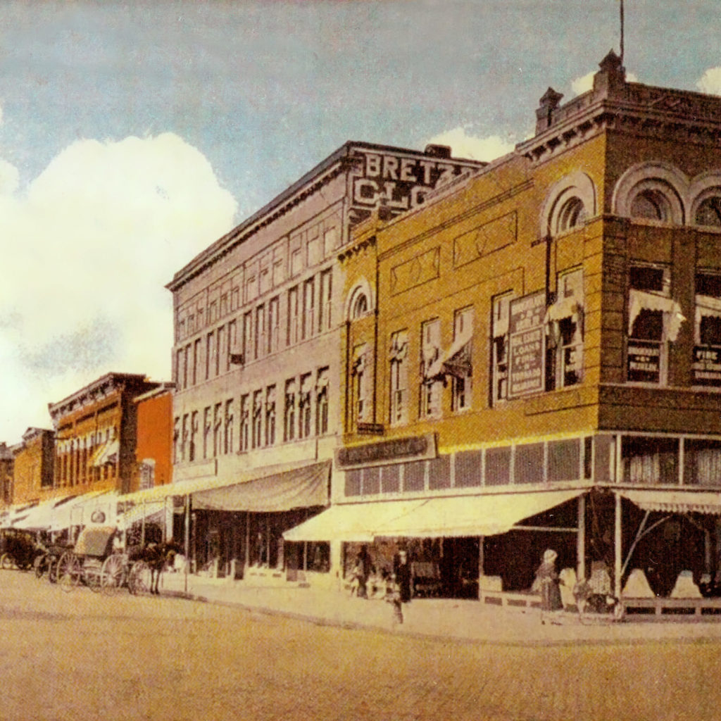 Photo of downtown Celina, Ohio, circle 1910.